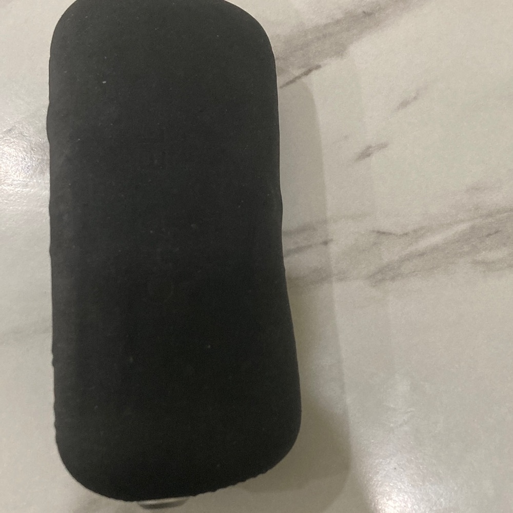 CHANEL Elegant Black Eyewear Case - Picture 11 of 11